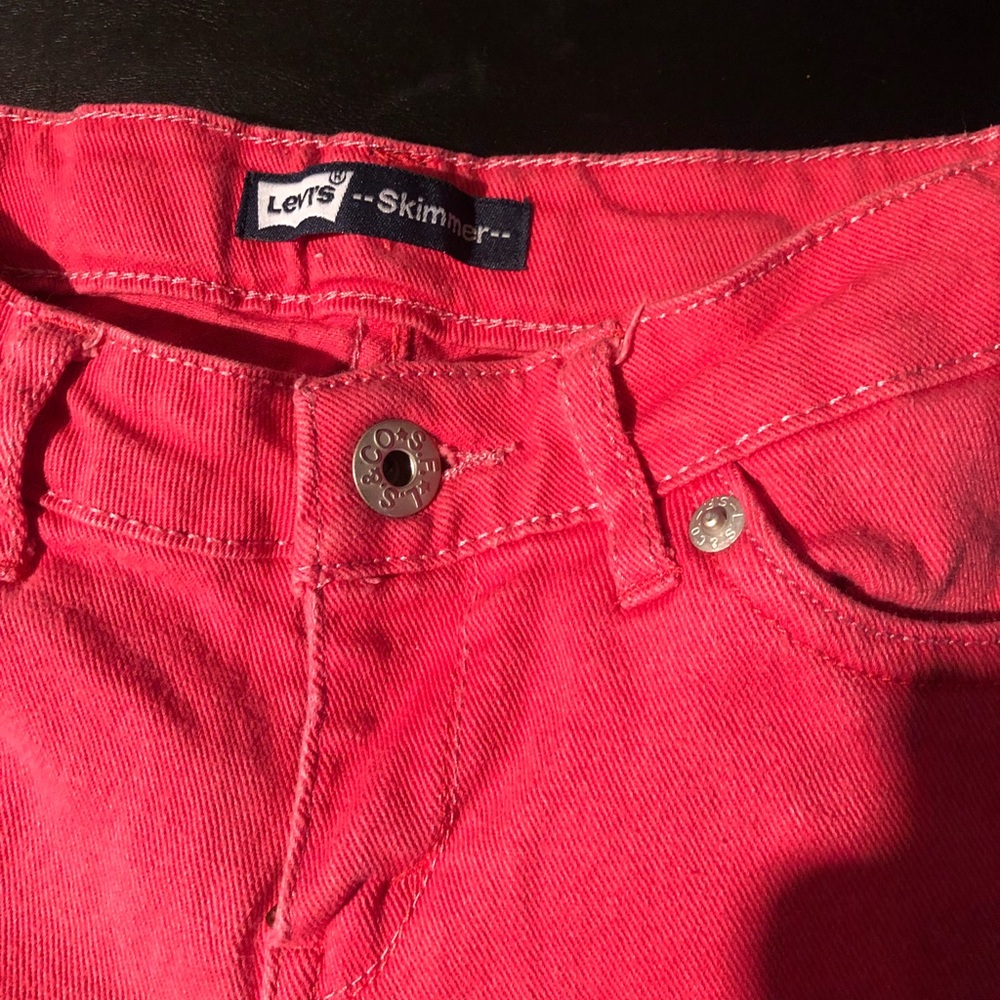 Shorts - Picture 3 of 4